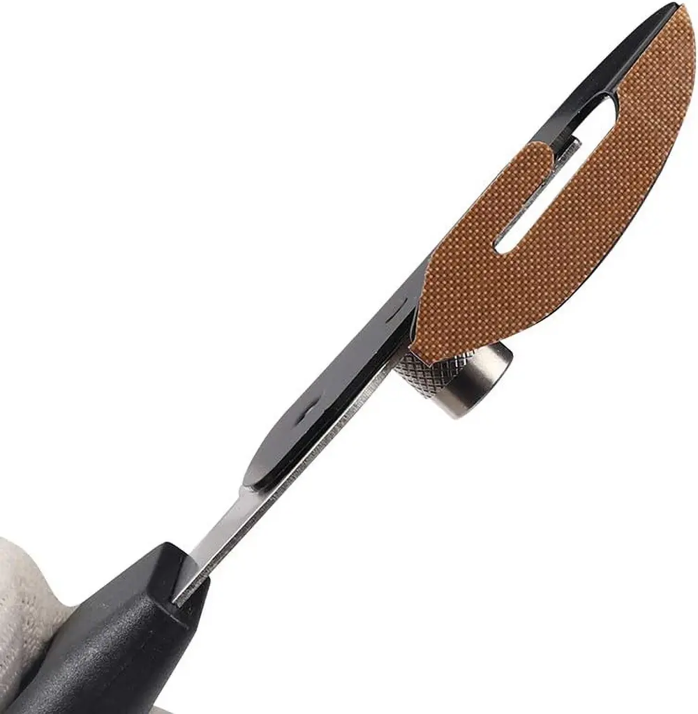 hidden safety knife for vehicle wrapping