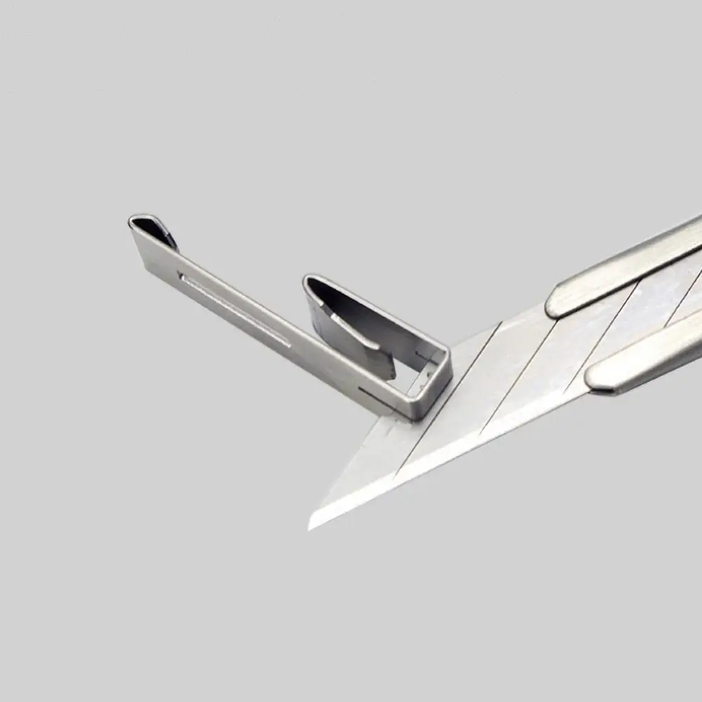 9mm snap off utility cutter with auto lock